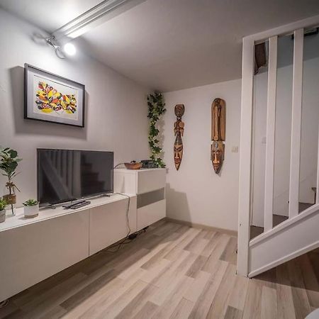 Charmant Duplex - Centre De Фонтенбло Экстерьер фото